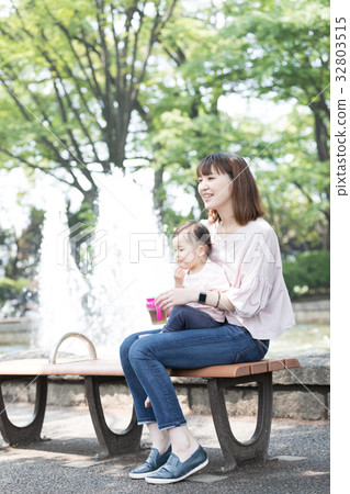 母親育兒 母親育兒 32803515