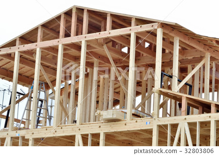 建設中的木房子 建設中的木房子 32803806