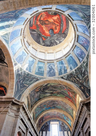 Hospicio Cabanas 32804061