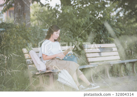 主婦 家庭主婦 閱讀 32804314