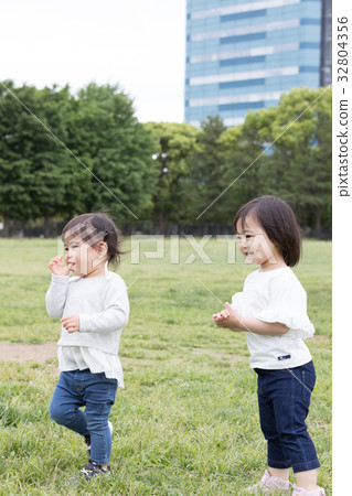 Girls Portrait Girls Portrait 32804356