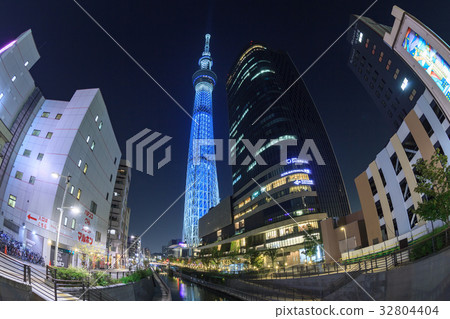東京天空樹夜視圖明亮打開 32804404