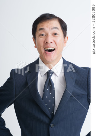 微笑的商人 32805099