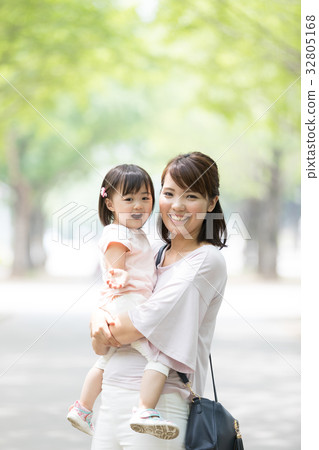 Mothers 32805168