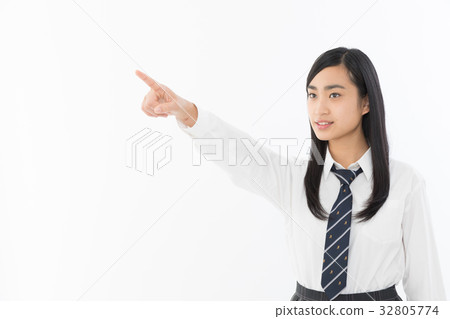 high school girl  32805774