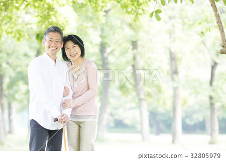 新綠色資深oshidori夫婦 32805979