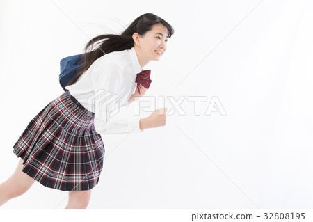 high school girl  32808195