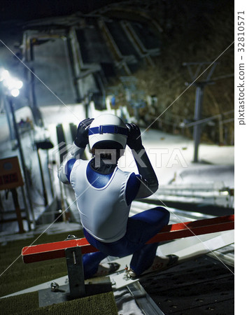 跳台滑雪開始 跳台滑雪開始 32810571