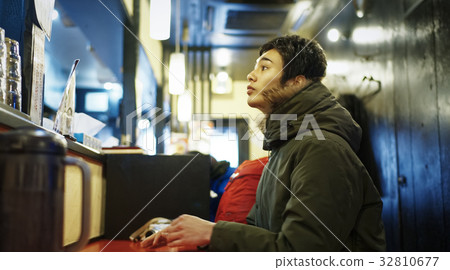 Sapporo Ramen shop Counter seat Men 32810677