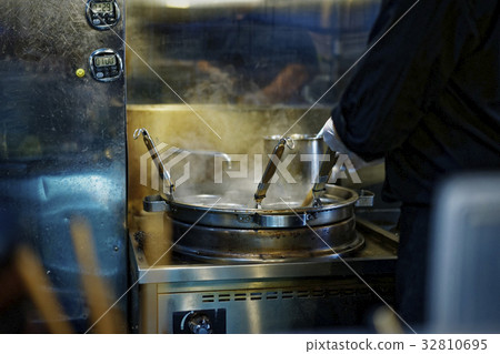 札幌拉麵廚房 札幌拉麵廚房 32810695