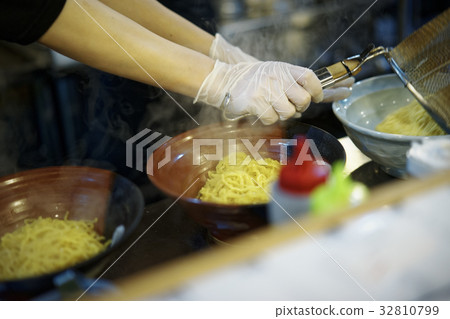Sapporo Ramen Kitchen Sapporo Ramen Kitchen 32810799