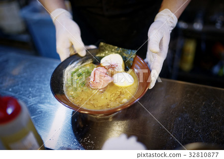 Sapporo Ramen Kitchen Sapporo Ramen Kitchen 32810877