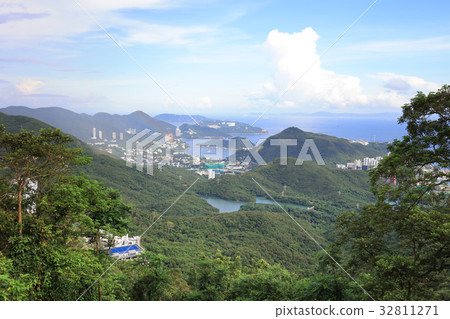 the peak view of Wong Chuk Hang 32811271