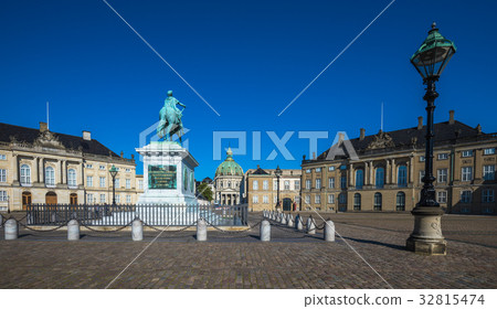 Amalienborg, Copenhagen, Denmark 32815474
