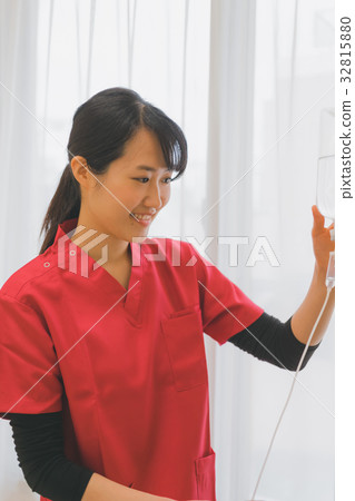 nurse, registered nurse, female 32815880