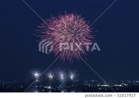 Onpara Dedication Fireworks Display 32817917