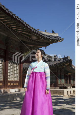 Hanbok, Changgyeonggung, Jongno-gu, Seoul Hanbok, Changgyeonggung, Jongno-gu, Seoul 32820165