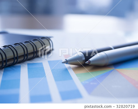 Business image · graph · notebook 32820719