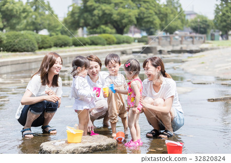 母親朋友母親育兒水玩 32820824