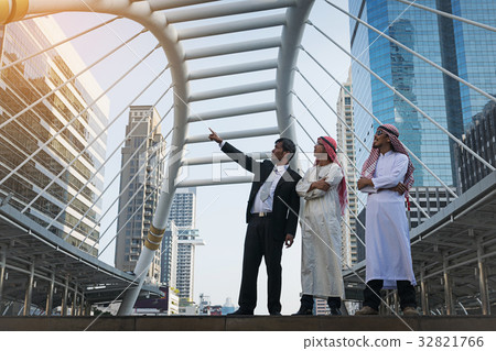 Businessman and Arab businessmen worker Businessman and Arab businessmen worker 32821766