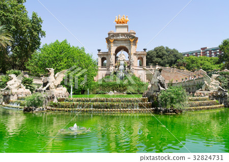 Park Ciutadella 32824731