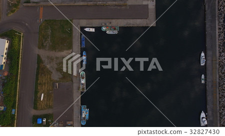 A "fishing port" shot from the sky with a drone (Hokkaido Shari-gun, Shari-cho, Hokkaido) A "fishing port" shot from the sky with a drone (Hokkaido Shari-gun, Shari-cho, Hokkaido) 32827430