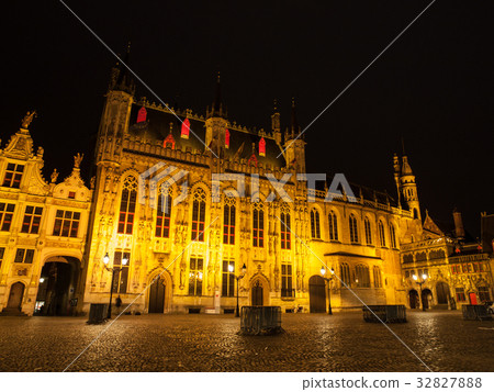 Burg square with the City Hall by night, Bruges 32827888