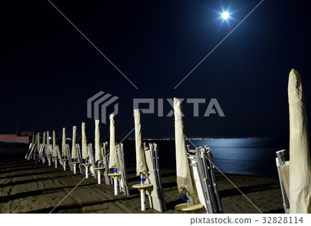 Beach Under Full Moon Beach Under Full Moon 32828114