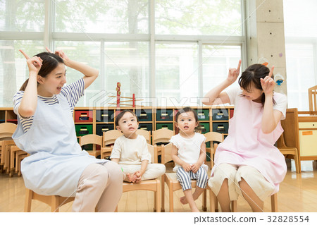 Nursery nursery nursery nursery 32828554