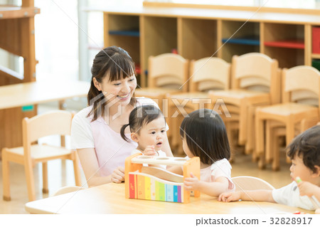 Nursery nursery nursery nursery 32828917