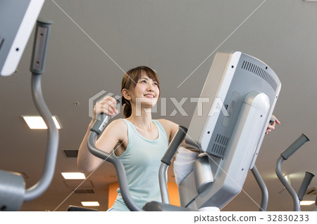 Fitness gym image Fitness gym image 32830233