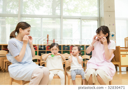 Nursery nursery nursery nursery 32830471
