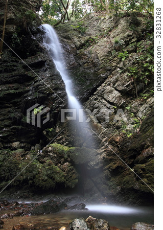 Kurosan Misaki Kurosan Misaki 32831268