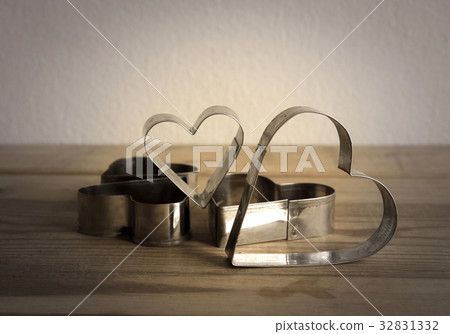 Metal heart in vintage style 32831332