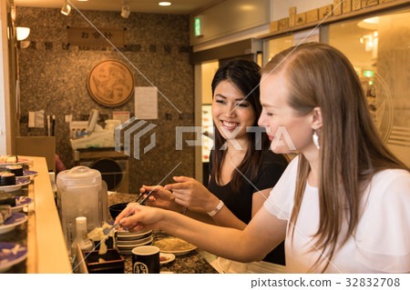 Inbound tourist image 32832708