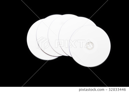 Optical disc 32833446