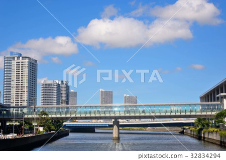 橫濱的玻璃封閉通道 橫濱的玻璃封閉通道 32834294