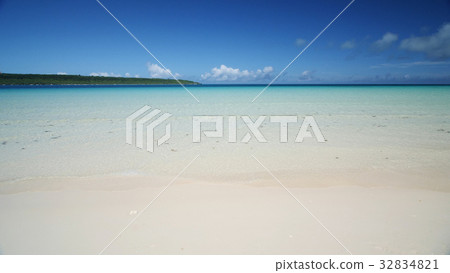 Yonaha Maehama of Miyakojima Yonaha Maehama of Miyakojima 32834821
