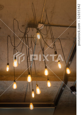 Antique light bulbs hanging on the ceiling Antique light bulbs hanging on the ceiling 32835342