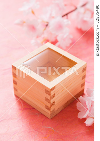 Sake  Sake  32835490