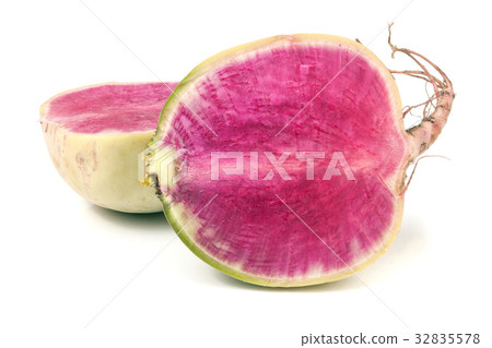 one sliced watermelon radish isolated on white 32835578