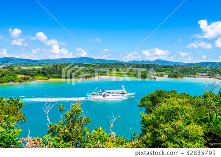 Okinawa Sea and Ferry Shang Yen 32835791