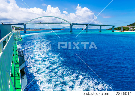 從Iejima Ferry觀看Seseno橋 32836014