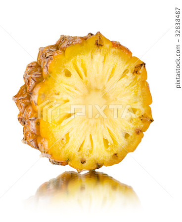 pineapple 32838487