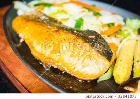 Salmon meat steak Salmon meat steak 32841875