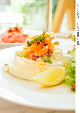 Pancake for breakfast 32843446