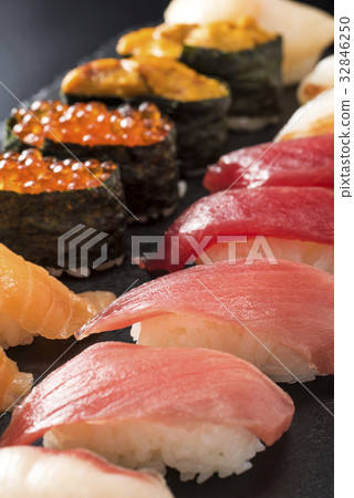 握壽司 32846250