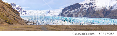 Skaftafell Glacier 32847062