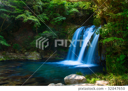 Kawazu Nanakitake Hatsunei瀑布 32847650