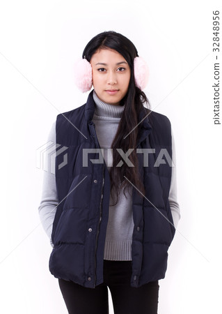 happy, smiling woman looking at you happy, smiling woman looking at you 32848956